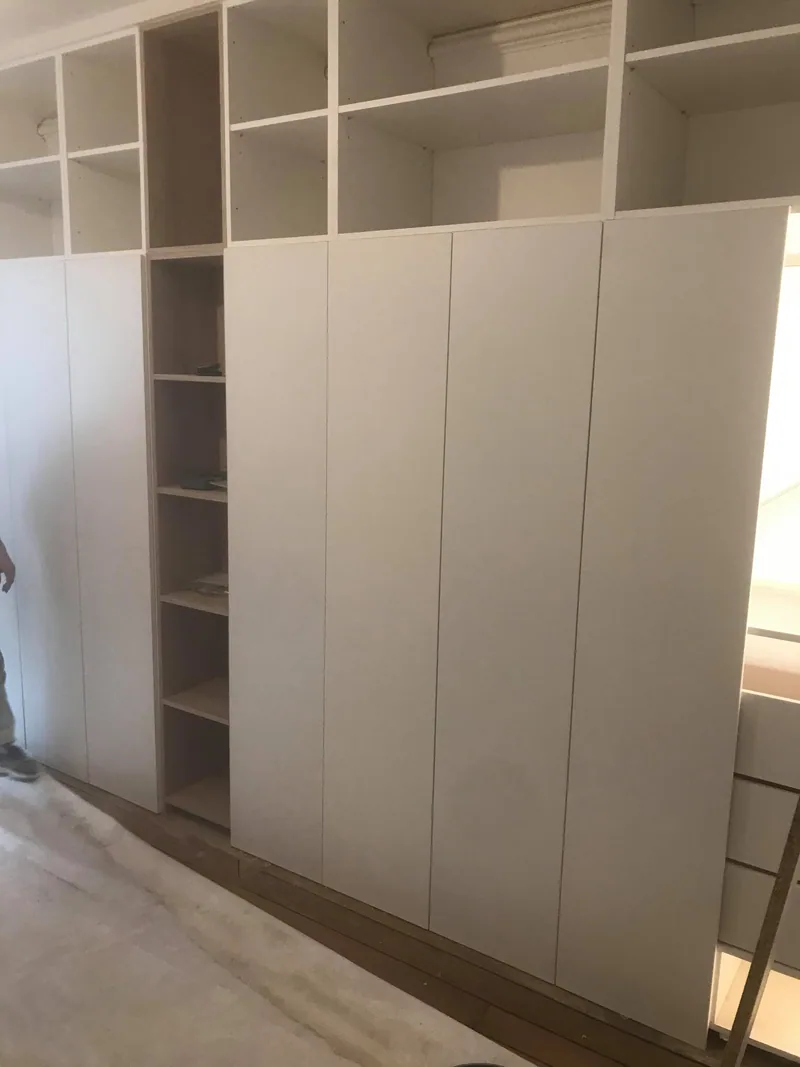 Menuiserie — visuel temporaire avant travaux