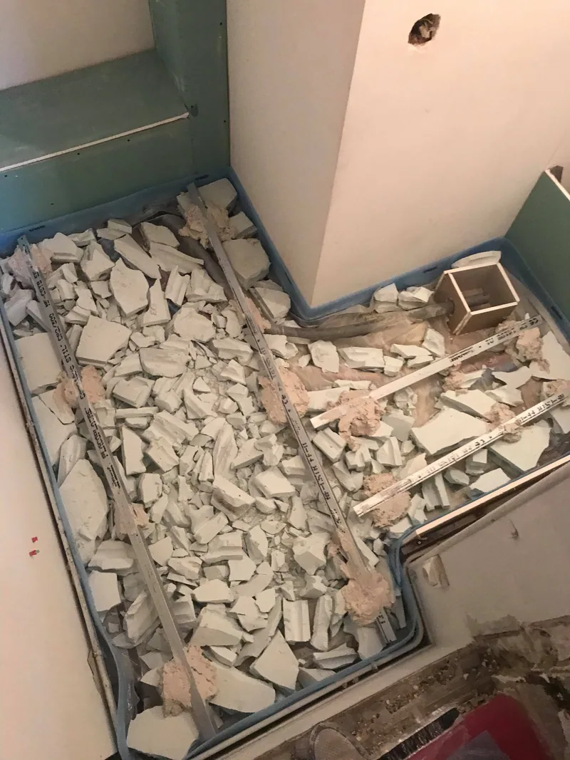 Anciens carrelages déposés